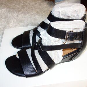 Sofft Women's Ankle Strap Gladiator Buckle Sandals Black Leather